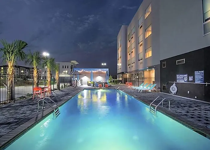 Tru By Hilton River Ranch Hotel Lafayette